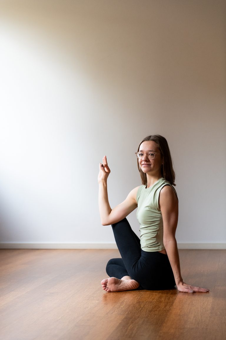 Sabrina Öttl Yoga in München yogaherz Yogastudio